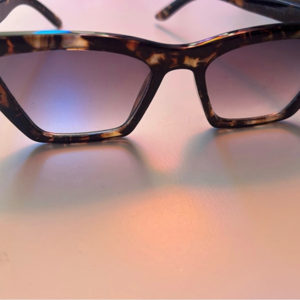 Tortoise Shell Sunglasses - Picture 2 of 4